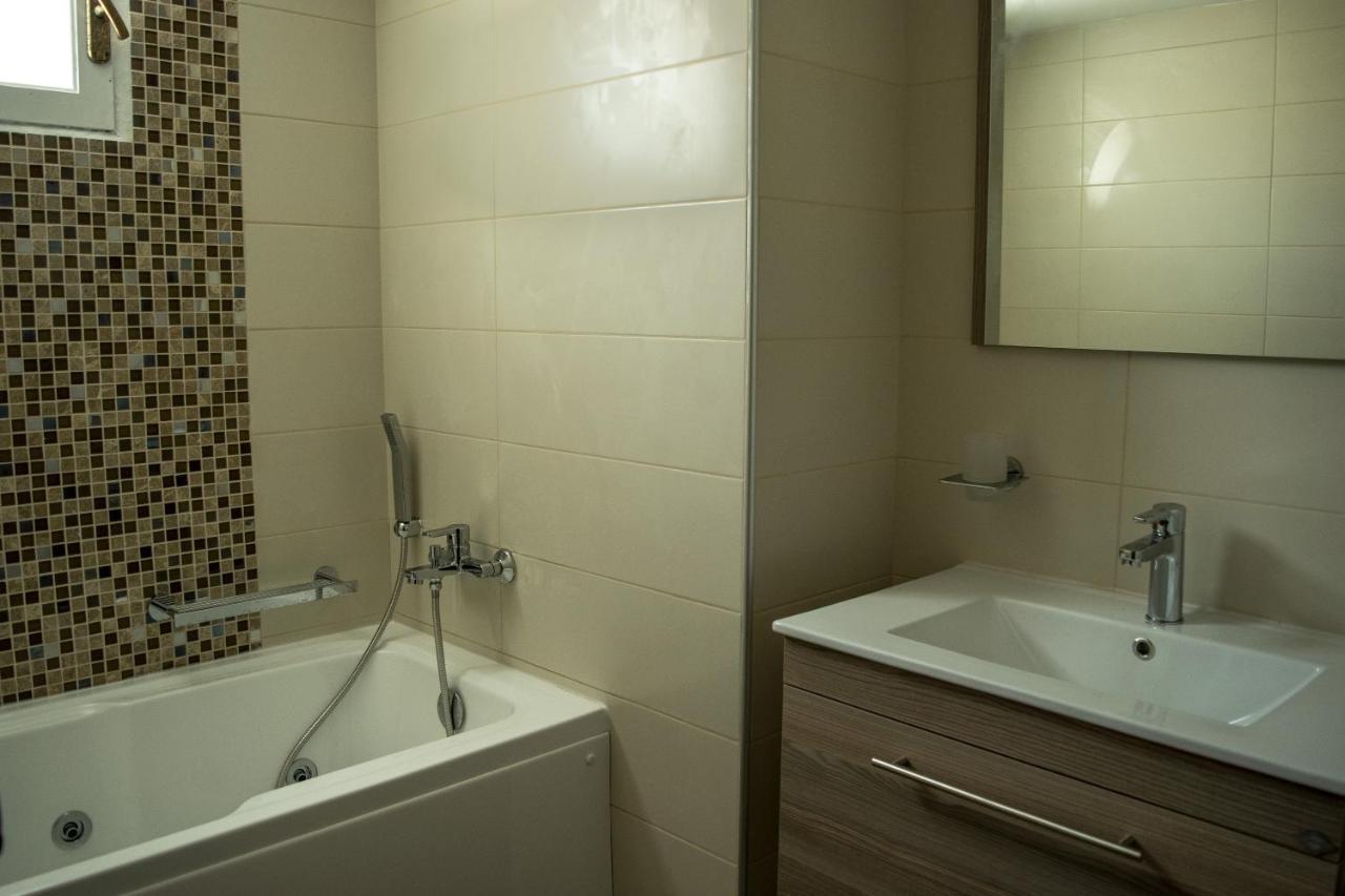Niriides Luxury Villas Limenas Chersonisou Exterior foto